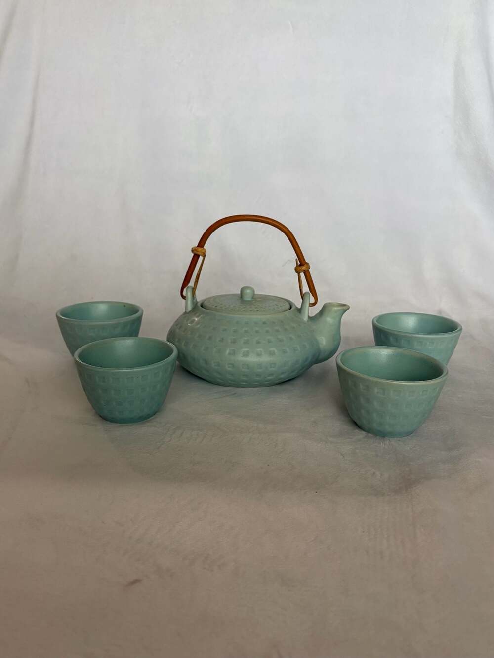 Pier 1 Imports Stoneware Teapot and 4 Tea Cup Set in Light Blue Textured Finish